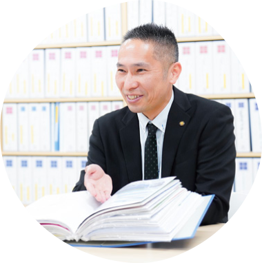就職担当の先生が話している様子